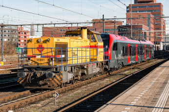 Картинка техника поезда рельсы локомотив состав