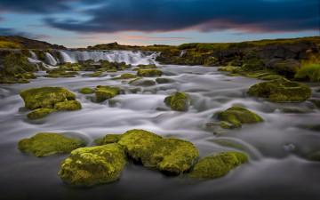 Картинка природа водопады поток камни