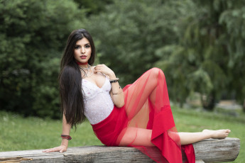 Картинка девушки -unsort+ брюнетки +шатенки фон взгляд девушка