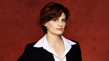 Картинка девушки stana+katic stana katic