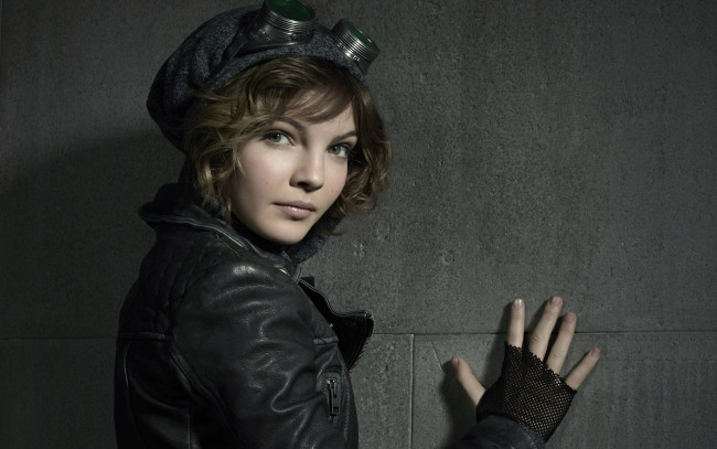 Обои картинки фото кино фильмы, gotham, camren, bicondova