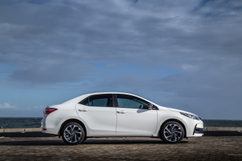 обоя автомобили, toyota