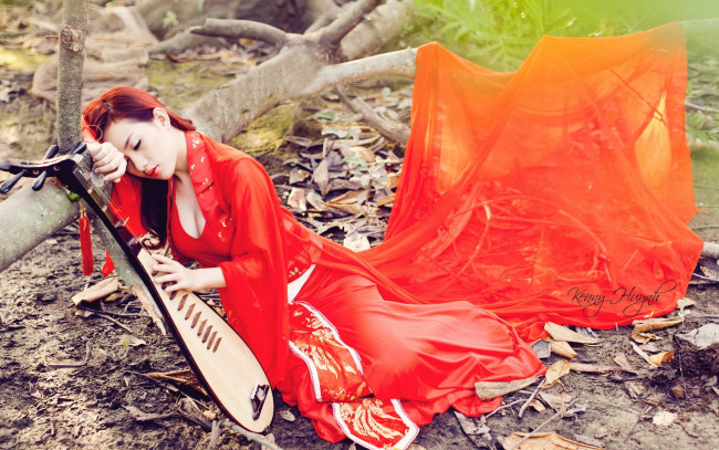 Обои картинки фото музыка, -другое, инструмент, девушка, дерево