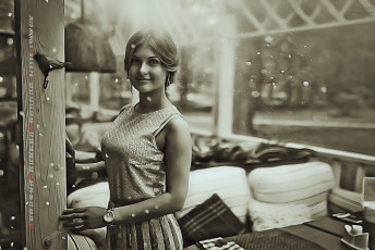 Картинка календари компьютерный+дизайн боке помещение девушка улыбка