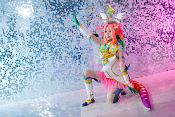 Картинка девушки -+креатив +косплей костюм хвост плитка leechu