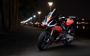 Картинка мотоциклы aprilia rsv4 спортбайк новый красный