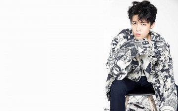 Картинка мужчины hou+ming+hao актер рубашка стул