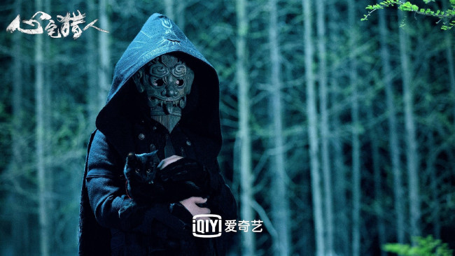 Обои картинки фото кино фильмы, psych-hunter, капюшон, маска, кот