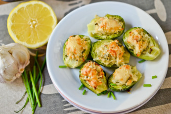 Картинка еда салаты закуски брюссельская капуста чеснок лимон тарелки