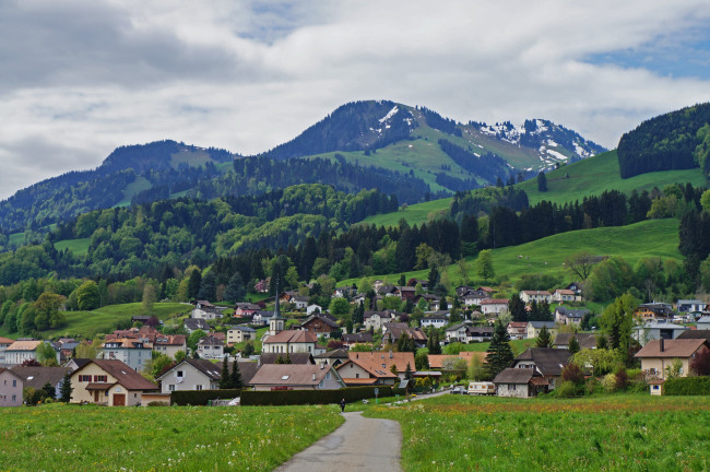 Обои картинки фото gruyere, switzerland, города, панорамы, дома, горы
