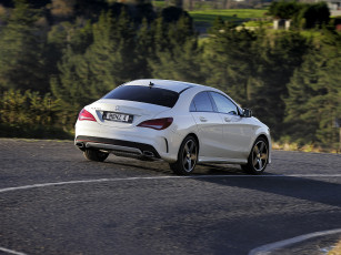 Картинка автомобили mercedes-benz светлый 2014г c117 au-spec 4matic cla 250 sport