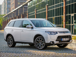 Картинка автомобили mitsubishi светлый outlander 2014г
