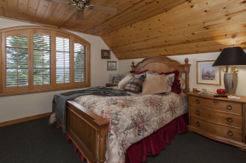 Картинка интерьер спальня кровать