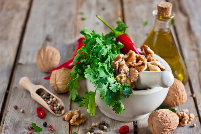 Обои картинки фото еда, разное, перец, орехи, петрушка