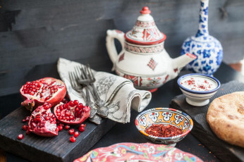 Картинка еда гранат зерна чайник