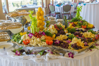 Картинка еда разное фрукты ягоды сыр зелень нарезка