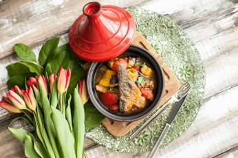 Картинка еда рыба +морепродукты +суши +роллы вкусно соус помидоры