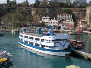 Картинка корабли теплоходы