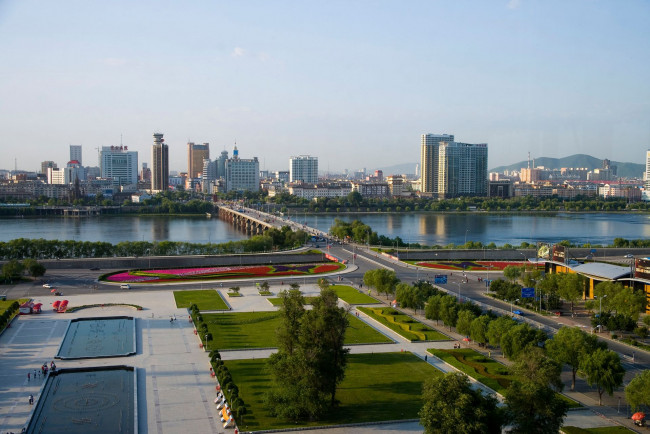 Обои картинки фото города, панорамы, дома, река, мост