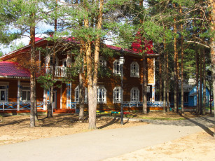 Картинка великий устюг вотчина деда мороза города здания дома лес дом