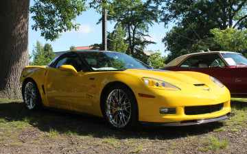 Картинка автомобили выставки+и+уличные+фото corvette