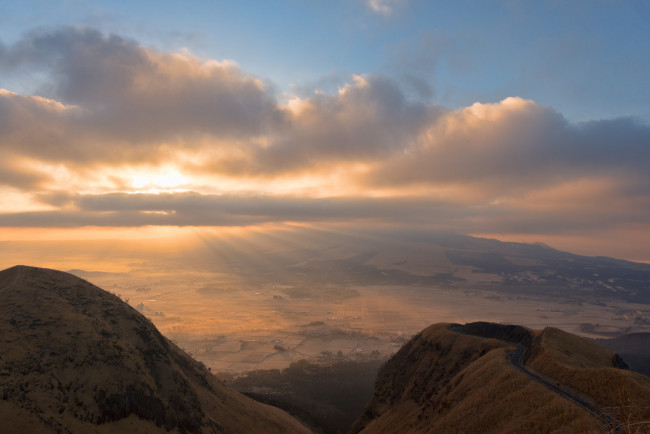 Обои картинки фото природа, восходы, закаты, закат, облака, небо, лучи