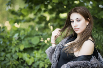 Картинка девушки -unsort+ брюнетки темноволосые взгляд лицо