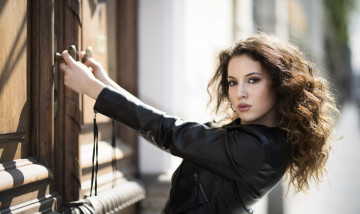 Картинка девушки -unsort+ брюнетки темноволосые взгляд лицо