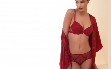 Картинка девушки natalia+andrade халат белье модель наталия андраде