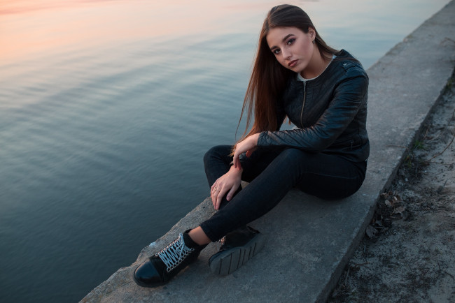 Обои картинки фото девушка, девушки, -unsort , брюнетки, темноволосые, модель