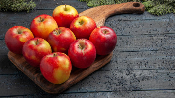 Картинка еда яблоки краснобокие