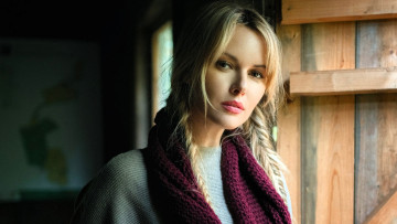 Картинка девушки -+лица +портреты блондинка лицо шарф