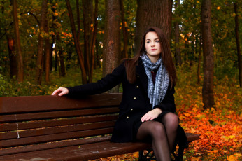 Картинка сексуальная+девушка девушки -+брюнетки +шатенки девушка женщина шатенка темноволосая сексуальная модель звезда позирует разная обувь верхняя стильная одежда нижнее эротическое бельё трусы лифчик колготки чулки аксессуары макияж и множество элементов на фотографии