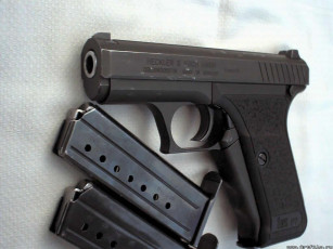 обоя p7, оружие, пистолеты