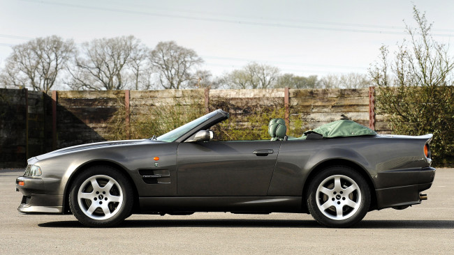 Обои картинки фото aston, martin, v8, автомобили, ltd, элитные, частная, компания, великобритания