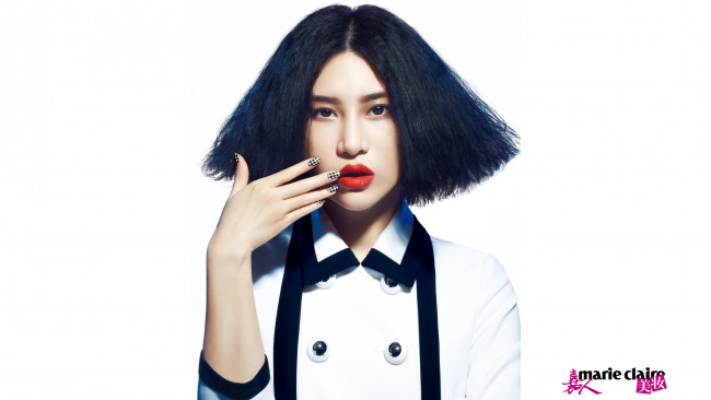 Обои картинки фото бренды, marie, claire, ногти, рука