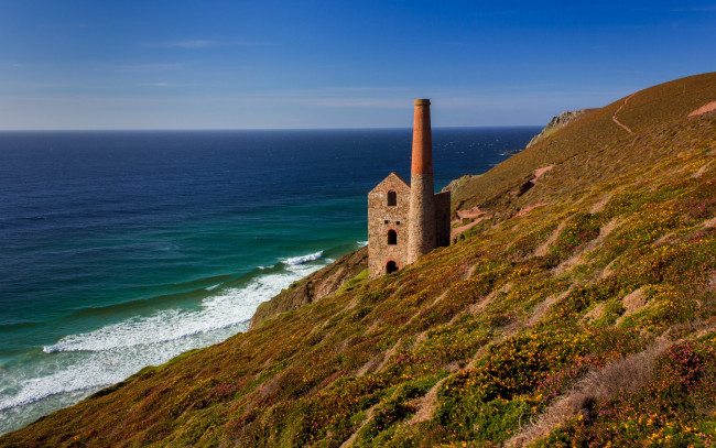 Обои картинки фото towanroath, shaft, engine, house, porthtowan, cornwall, england, природа, побережье, wheal, coates, celtic, sea, порттован, корнуолл, англия, кельтское, море
