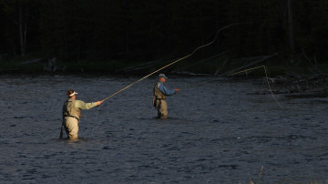 Картинка разное рыбалка +рыбаки +улов +снасти удочки река