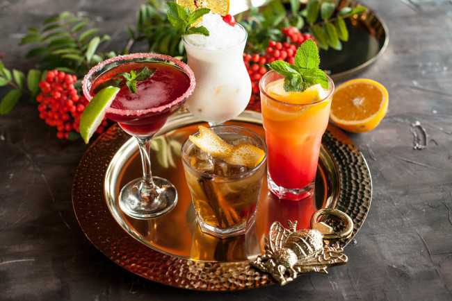 Обои картинки фото еда, напитки,  коктейль, рябина, цитрус, коктейли, лайм, мята