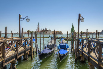 Картинка корабли лодки +шлюпки гондола