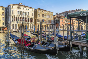 Картинка корабли лодки +шлюпки гондола