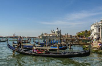 Картинка корабли лодки +шлюпки гондола