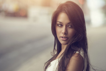 Картинка девушки -+лица +портреты девушка брюнетка модель портрет лицо красотка взгляд макияж причёска флирт