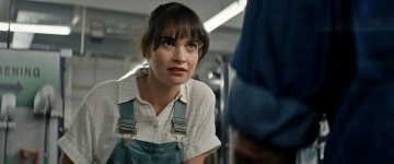 Картинка greedy+people+ +2024+ кино+фильмы greedy+people лили джeймс greedy people сша 2024 lily james кoмeдия ненасытные люди криминал