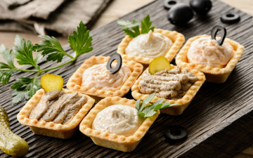 обоя еда, бутерброды,  гамбургеры,  канапе, петрушка, корзиночки, паштет, маслины