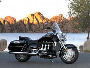 Картинка мотоциклы triumph