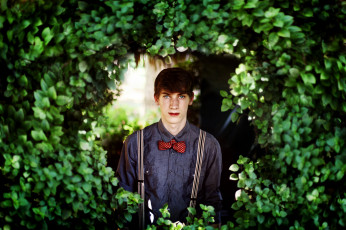 Картинка мужчины unsort бабочка подтяжки