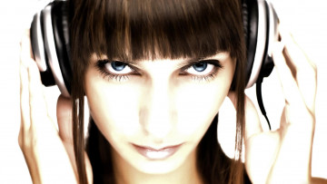 Картинка -Unsort+Лица+Портреты девушки unsort лица портреты челка лицо взгляд глаза наушники