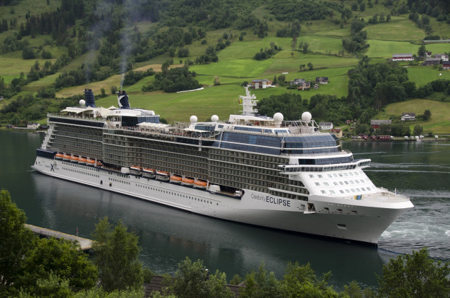 Обои картинки фото celebrity eclipse, корабли, лайнеры, круизный, лайнер