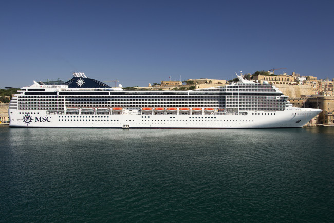 Обои картинки фото msc poesia, корабли, лайнеры, круиз, лайнер